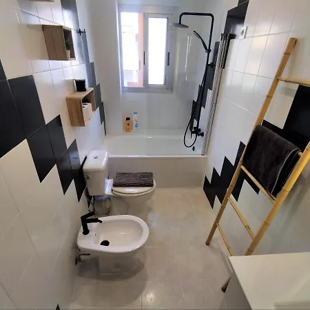Cozy Double Room! Near The Downtown!